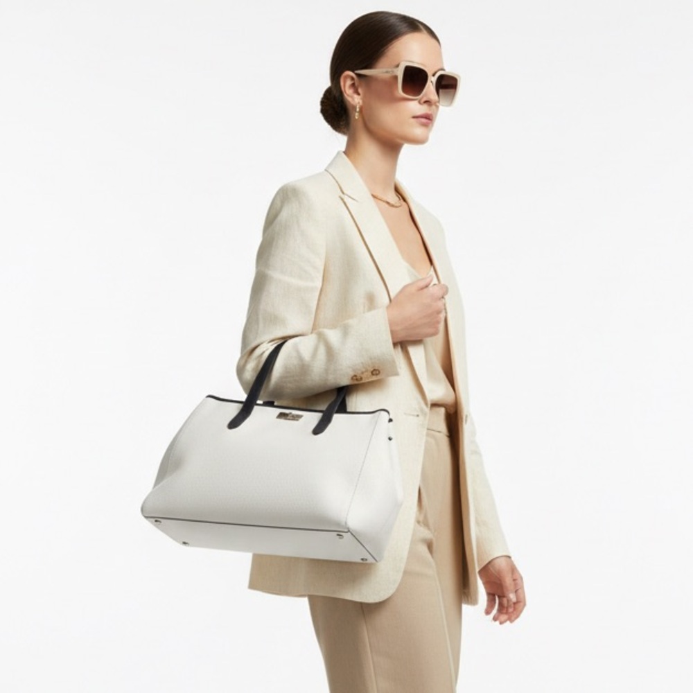 Baronessa Franchetti Italy Luxury White Leather Bag (Like Furla/Cuccinelli)